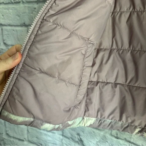 PREOWNED THE NORTH FACE GIRLS REVERSABLE PURPLE JACKET MEDIUM 10-12 SIZE